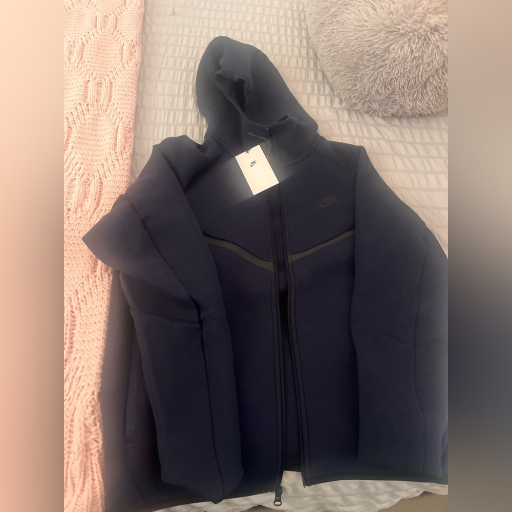Navy blue Nike Tech full set